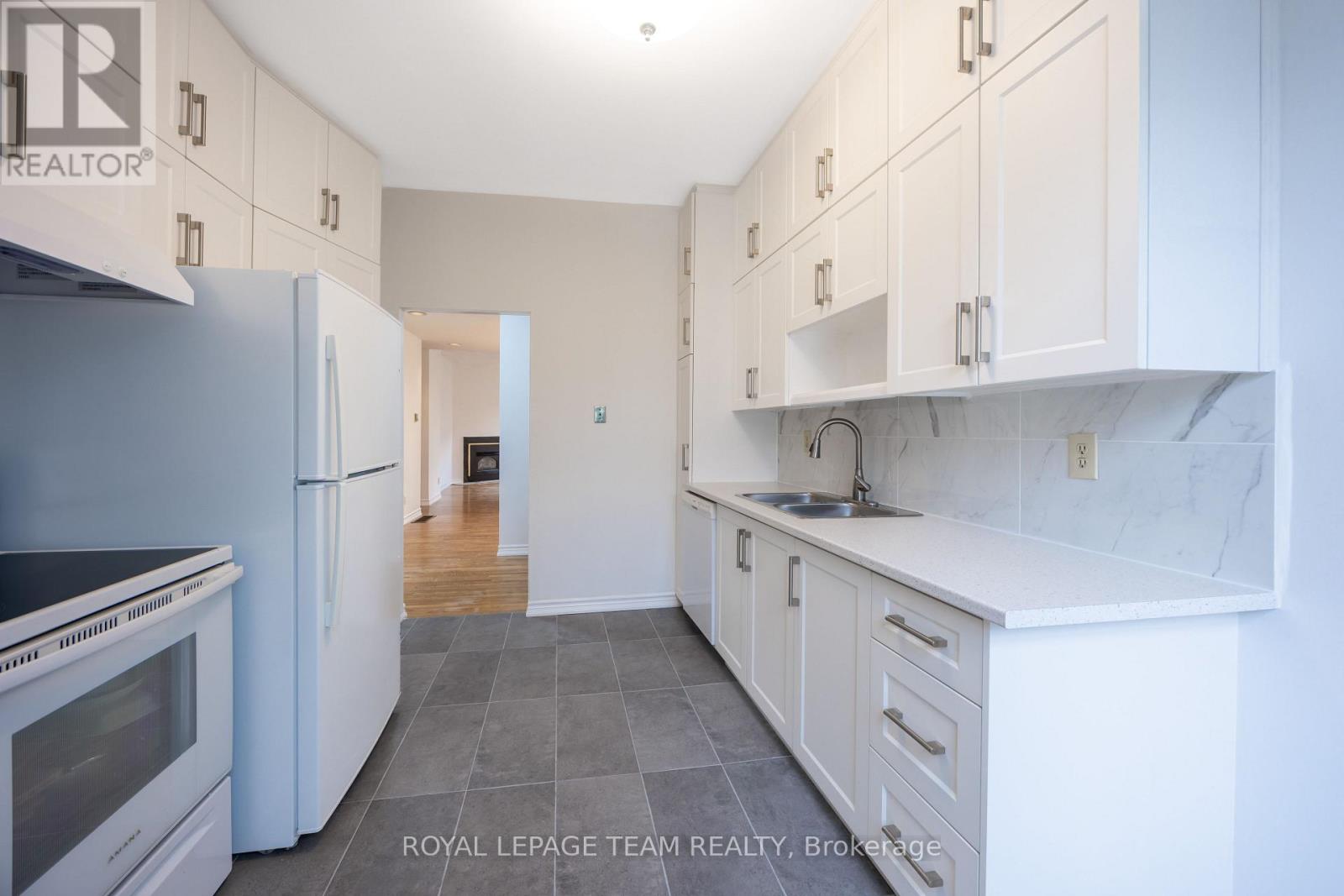 301 Somerset Street E, Ottawa, Ontario  K1N 6V9 - Photo 13 - X13455686