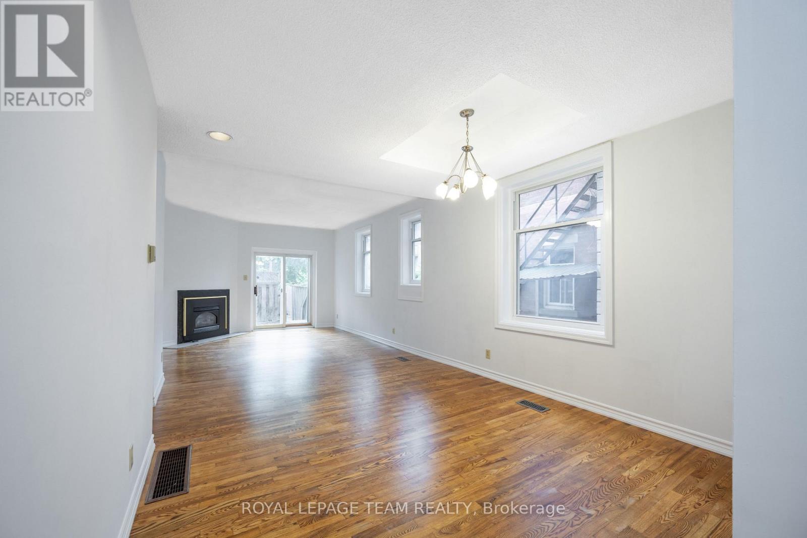 301 Somerset Street E, Ottawa, Ontario  K1N 6V9 - Photo 17 - X13455686