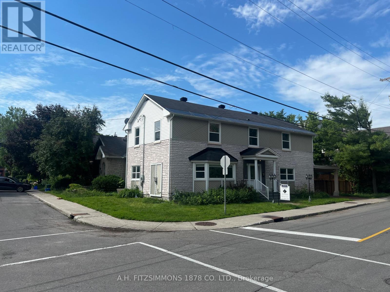 50 Putman Avenue, Ottawa, Ontario  K1M 1Z3 - Photo 2 - X13455782