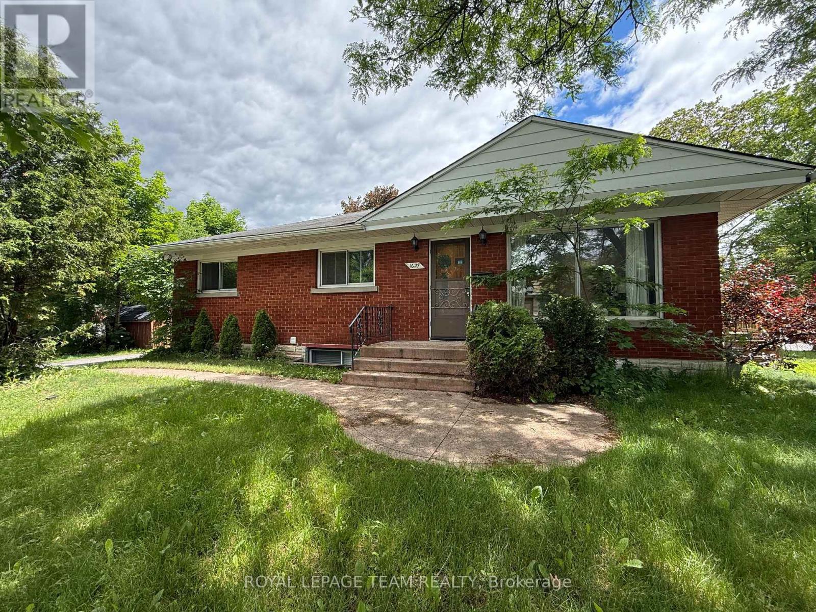 1 & 2 - 1627 Chaucer Avenue, Ottawa, Ontario  K1G 0R7 - Photo 2 - X13455870