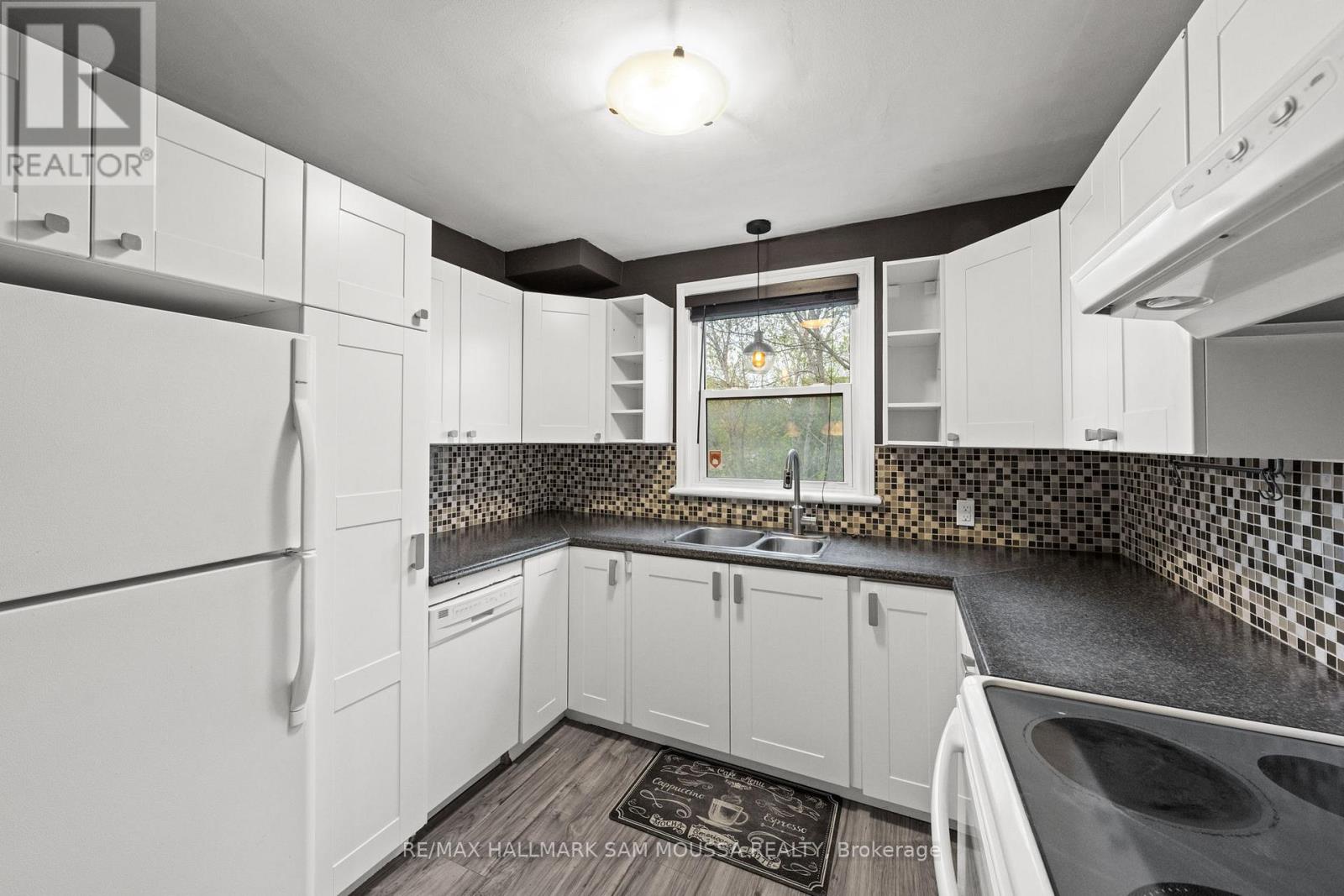 378 Byron Avenue, Ottawa, Ontario  K1Z 6Z2 - Photo 9 - X13455888