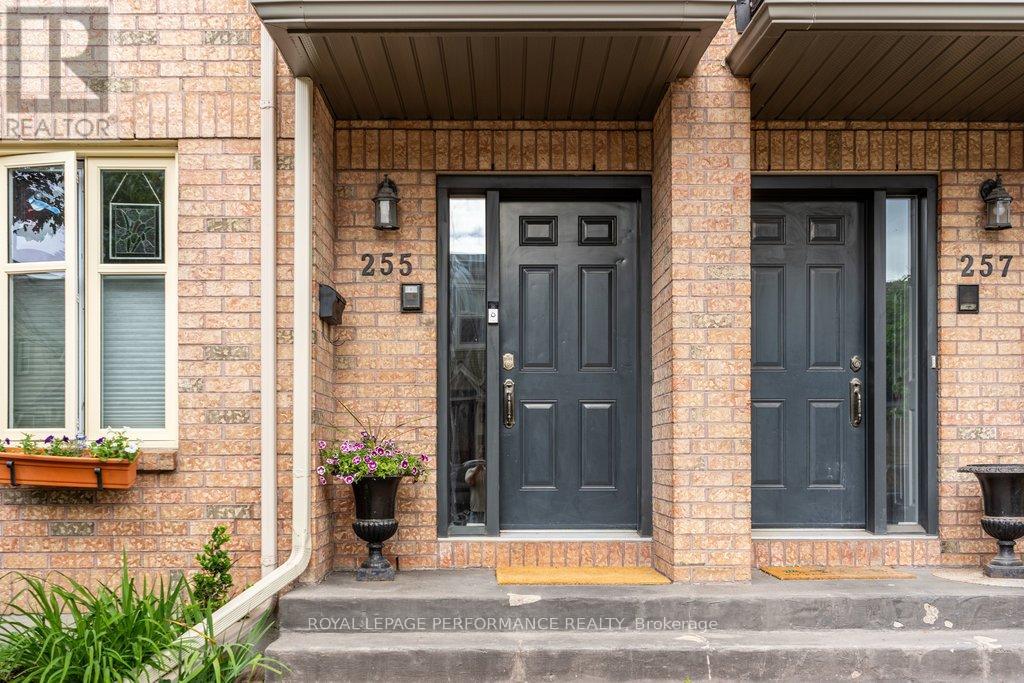 5 - 255 Cathcart Street, Ottawa, Ontario  K1N 5C2 - Photo 2 - X13455910