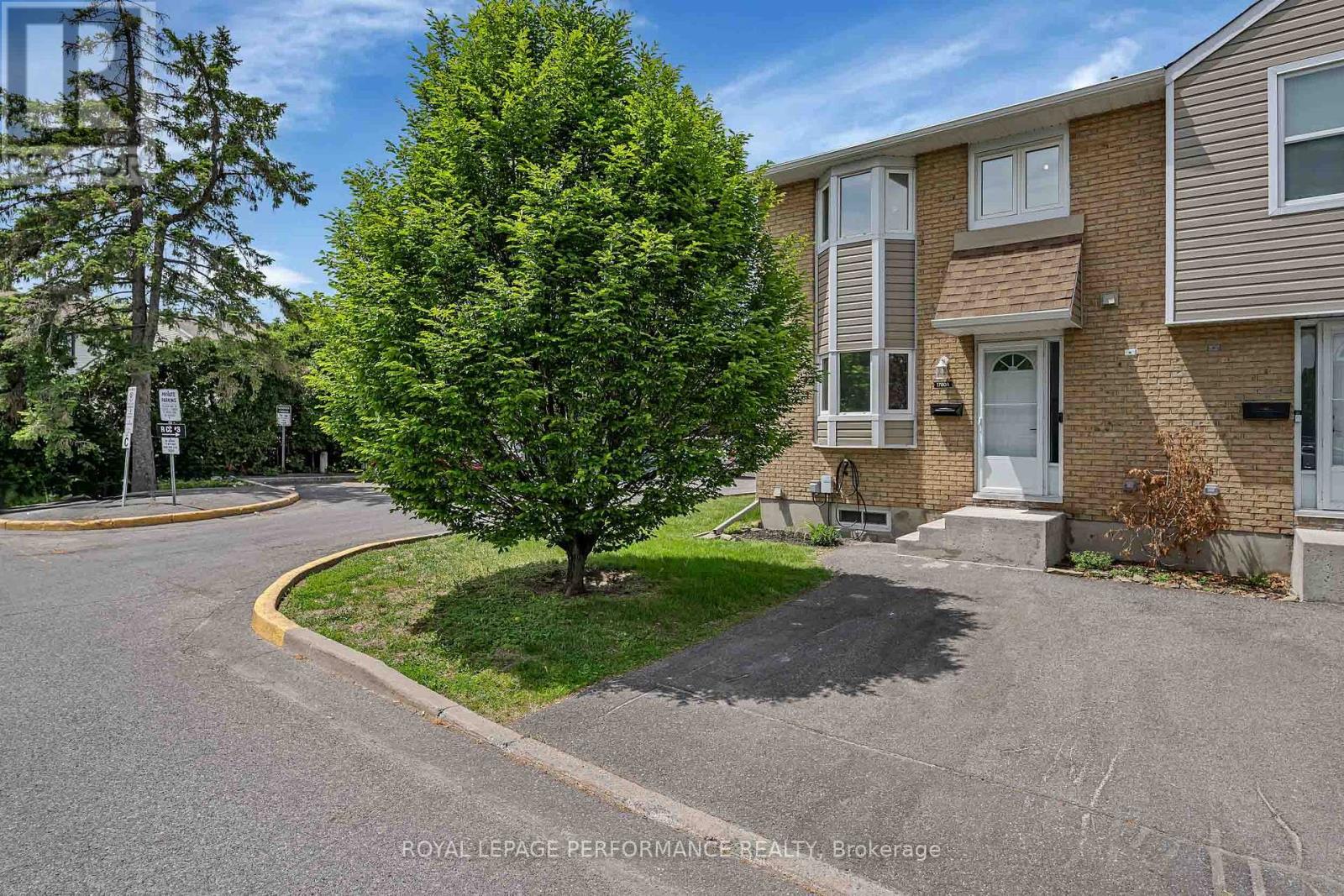 A - 1780 Lamoureux Drive, Ottawa, Ontario  K1E 2N4 - Photo 1 - X13456128