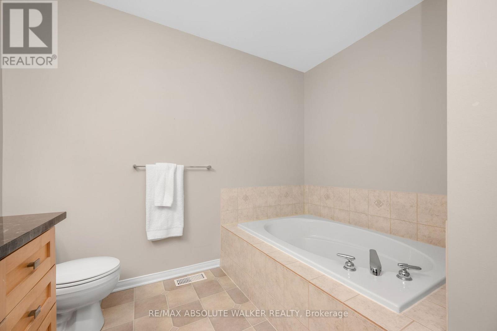 1547 Henri Lauzon Street, Ottawa, Ontario  K1C 7R9 - Photo 22 - X13456320