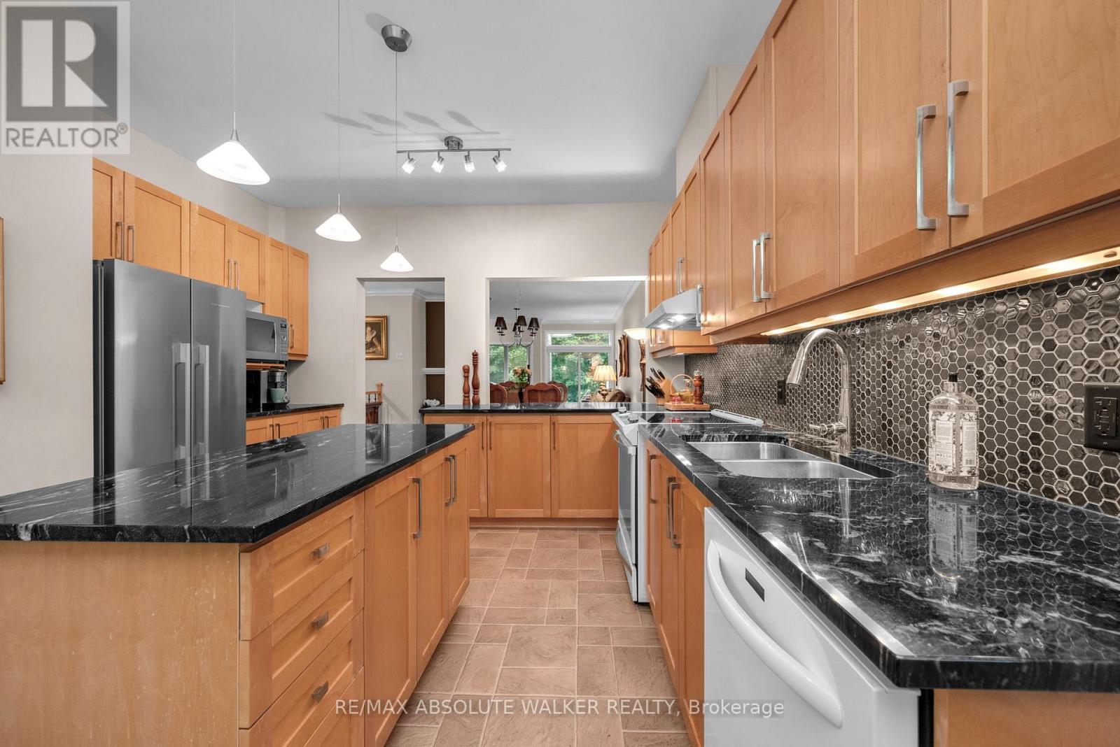 1547 Henri Lauzon Street, Ottawa, Ontario  K1C 7R9 - Photo 6 - X13456320