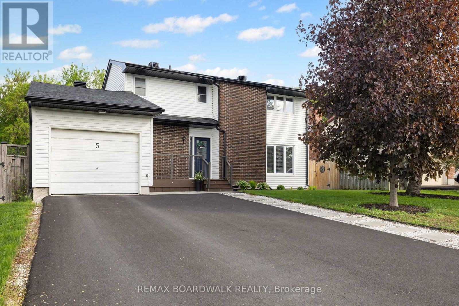 5 Clay Street, Mississippi Mills, Ontario  K0A 1A0 - Photo 1 - X13456396