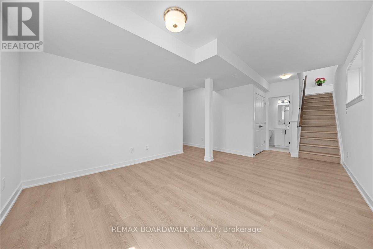 141 Shelleright Street, Ottawa, Ontario  K2S 1B6 - Photo 6 - X13456512