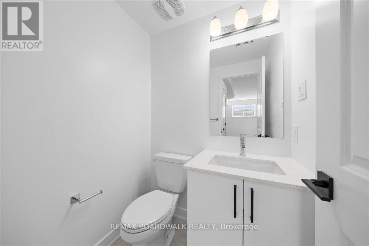 141 Shelleright Street, Ottawa, Ontario  K2S 1B6 - Photo 7 - X13456512