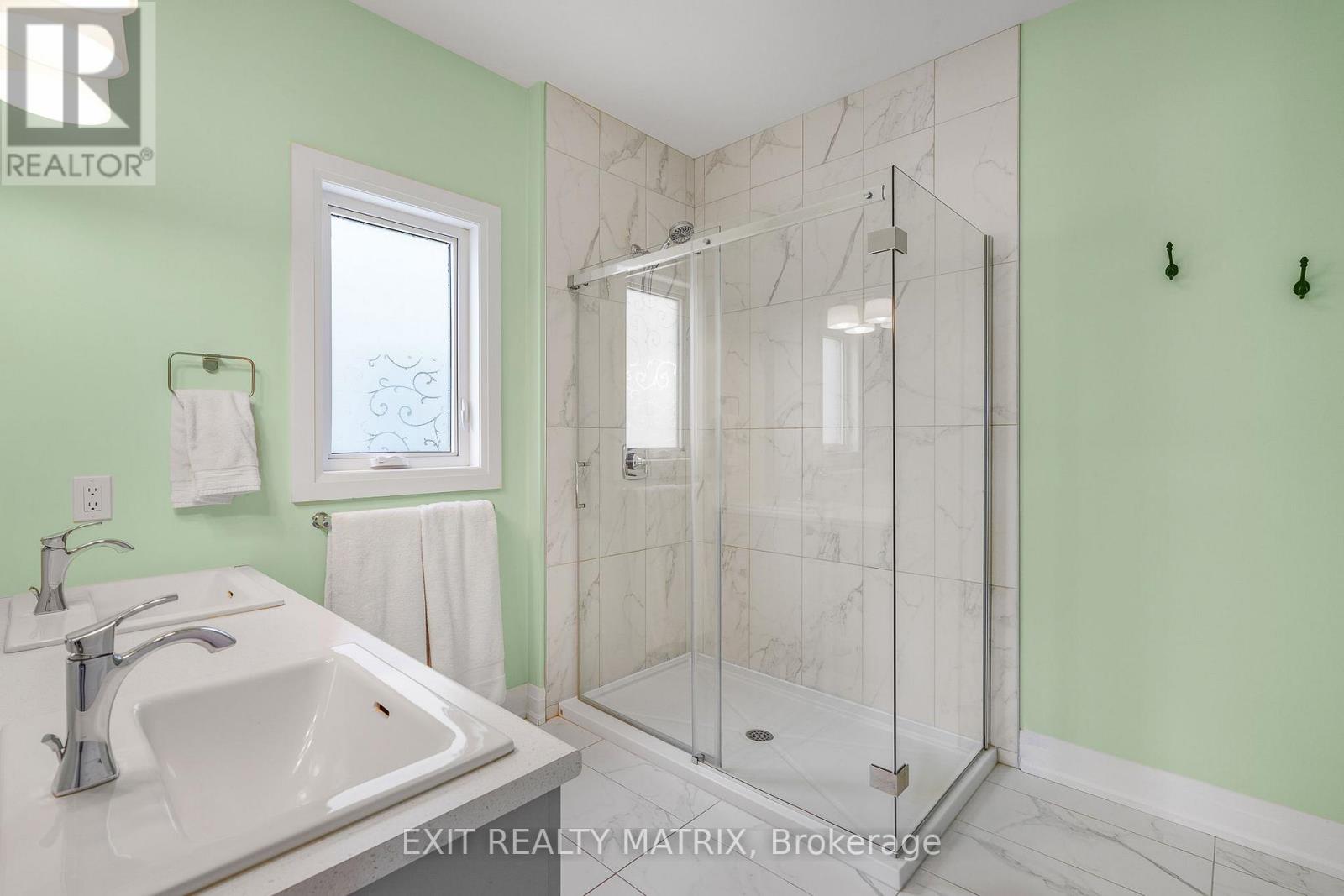 128 Lyon Street, Russell, Ontario  K0A 1W0 - Photo 19 - X13456524