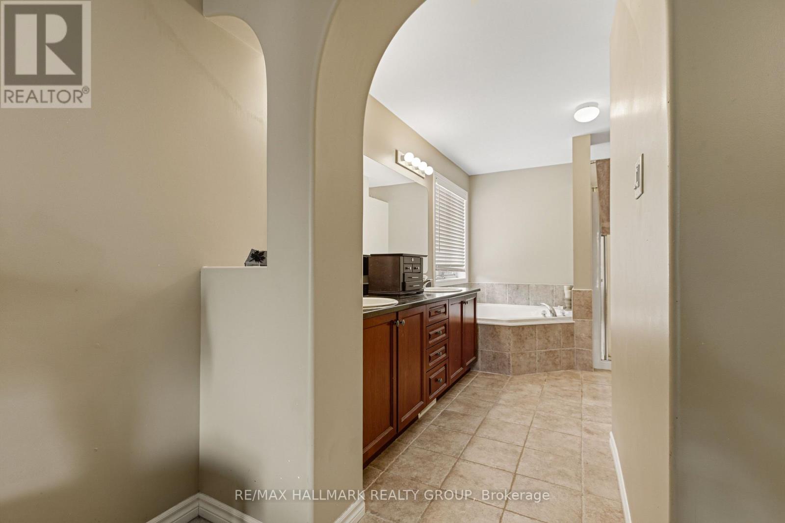9 Blackshire Circle, Ottawa, Ontario  K2J 5L8 - Photo 32 - X13456562
