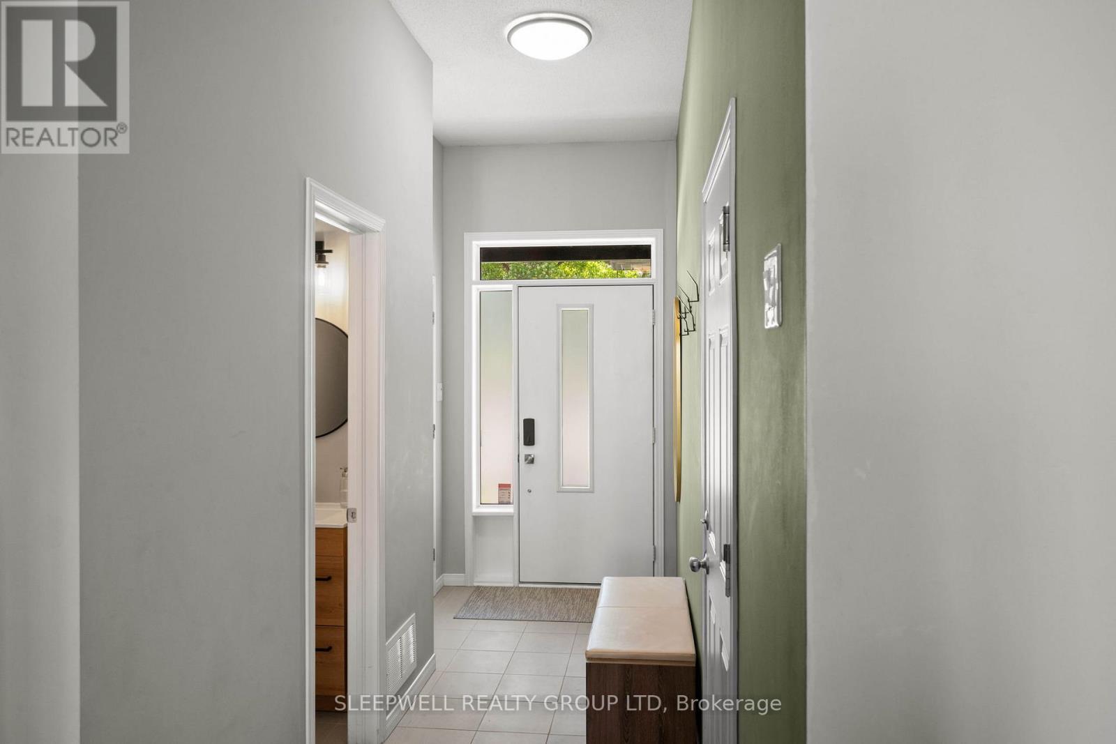 147 Westphalian Avenue, Ottawa, Ontario  K2V 0A3 - Photo 3 - X13456722