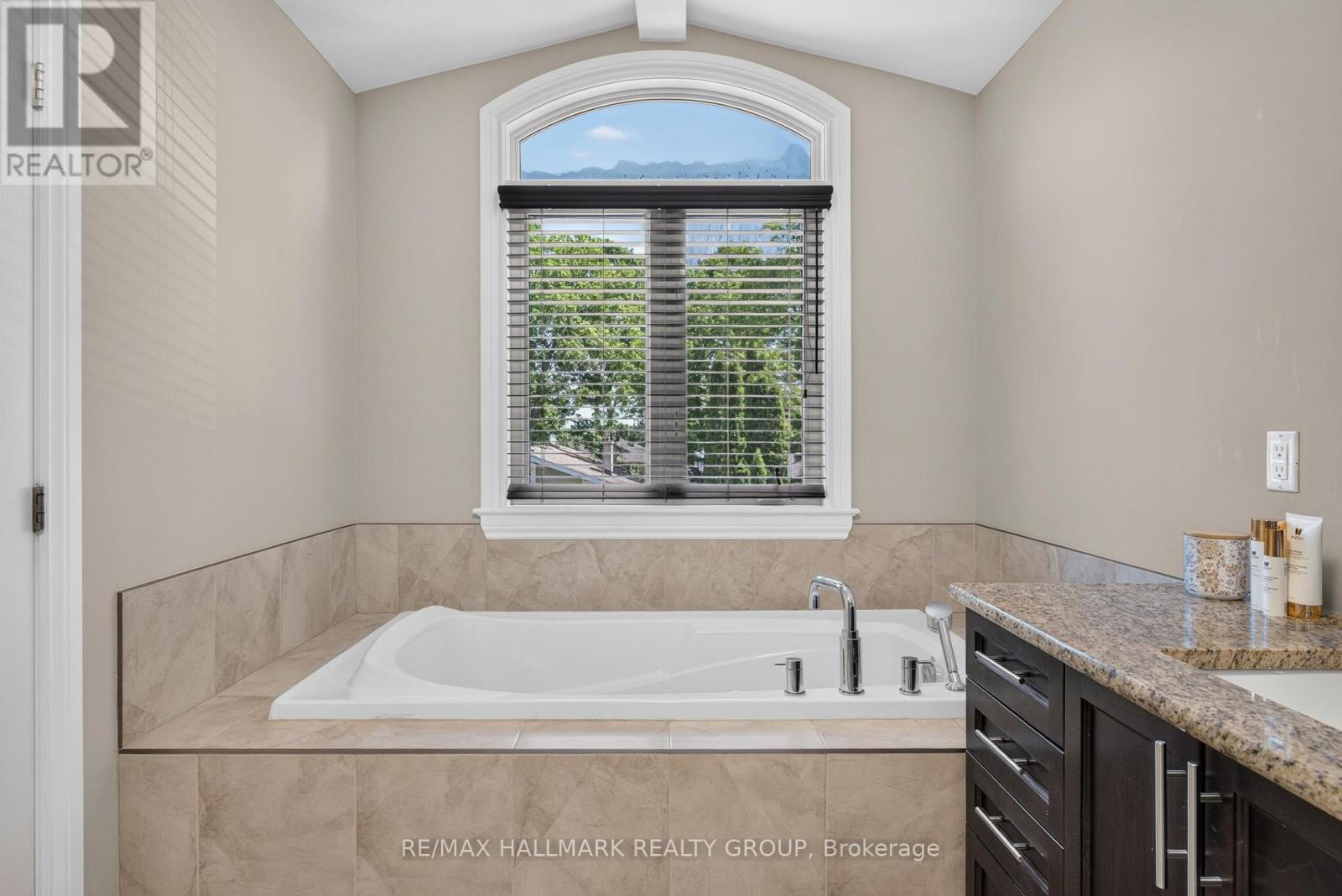 856 Norton Avenue, Ottawa, Ontario  K2B 5P6 - Photo 19 - X13456992