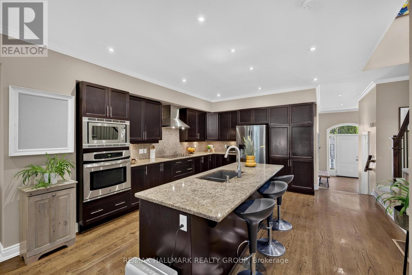 856 Norton Avenue, Ottawa, Ontario  K2B 5P6 - Photo 5 - X13456992