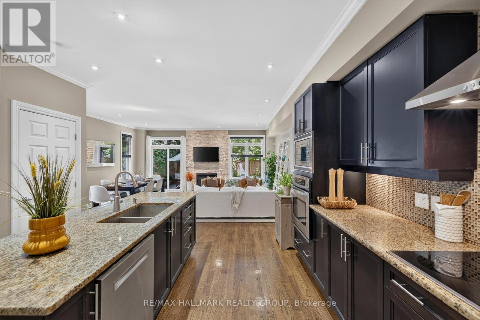 856 Norton Avenue, Ottawa, Ontario  K2B 5P6 - Photo 6 - X13456992