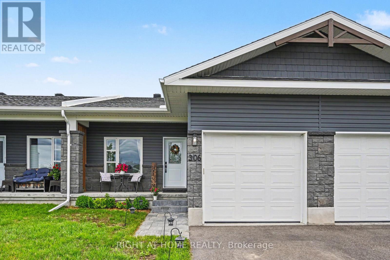 306 Forestview Crescent, Renfrew, Ontario  K7V 0C4 - Photo 1 - X13456996