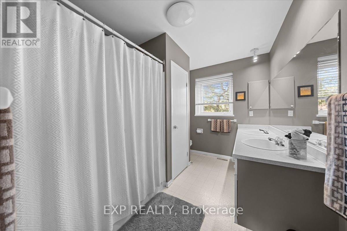 899 Dresden Crescent, Ottawa, Ontario  K2B 5H8 - Photo 19 - X13457332