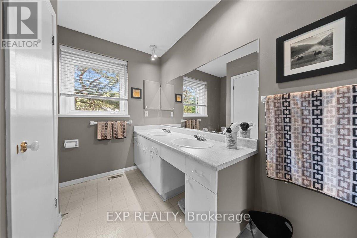 899 Dresden Crescent, Ottawa, Ontario  K2B 5H8 - Photo 20 - X13457332