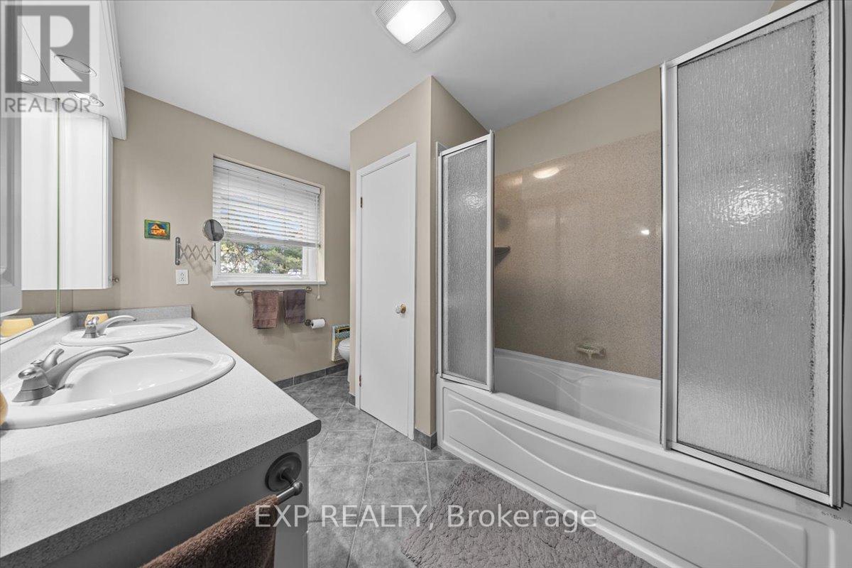 899 Dresden Crescent, Ottawa, Ontario  K2B 5H8 - Photo 29 - X13457332