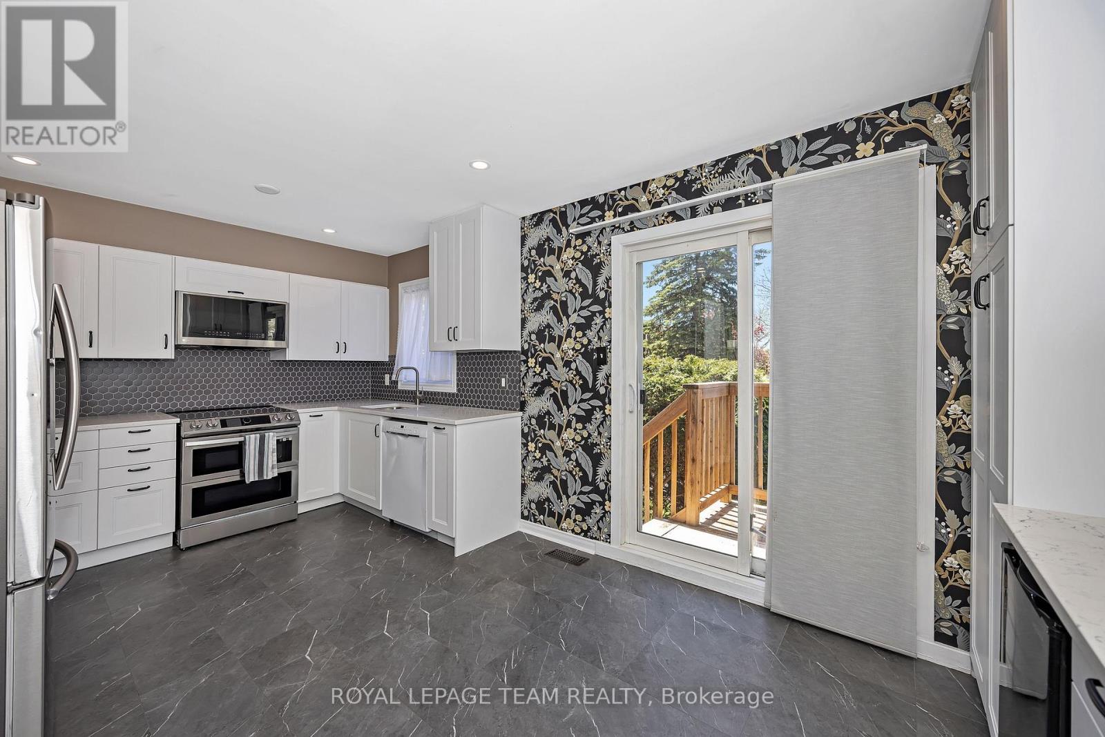 C - 276 Dalehurst Drive, Ottawa, Ontario  K2G 4J5 - Photo 12 - X13457352