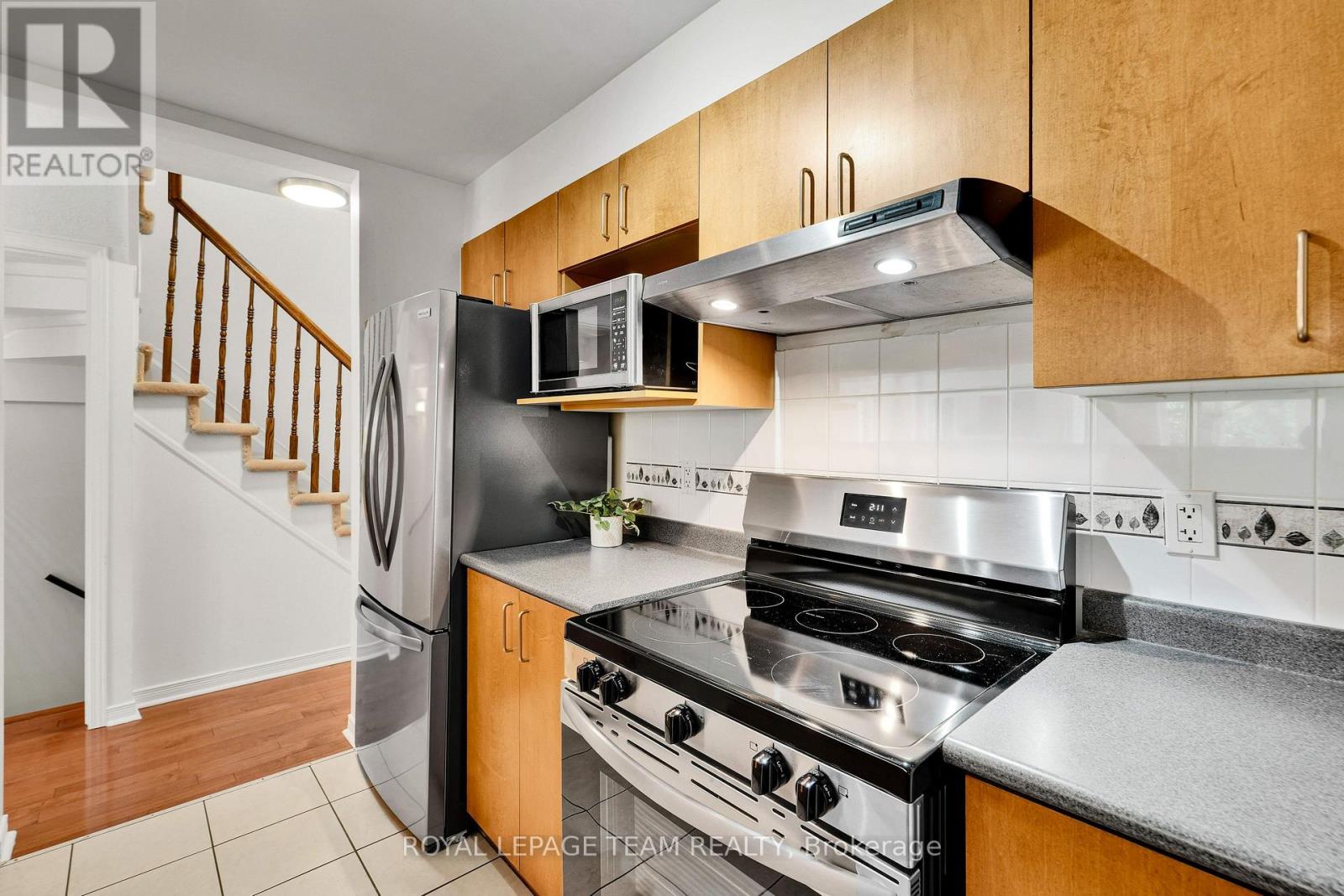 143 Tall Oak Private, Ottawa, Ontario  K1G 6T3 - Photo 10 - X13457442