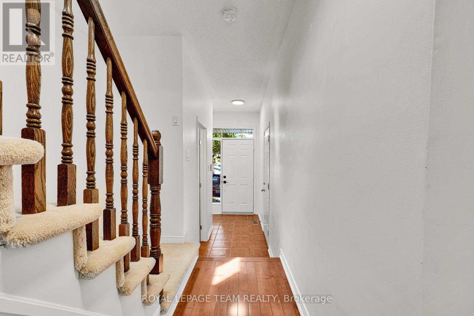 143 Tall Oak Private, Ottawa, Ontario  K1G 6T3 - Photo 5 - X13457442
