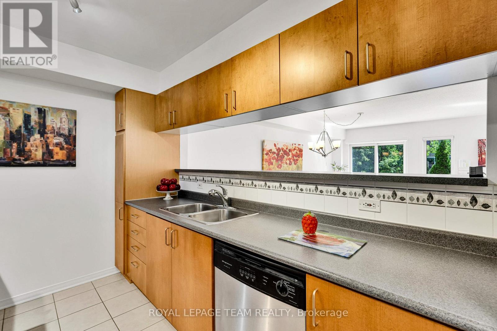 143 Tall Oak Private, Ottawa, Ontario  K1G 6T3 - Photo 8 - X13457442