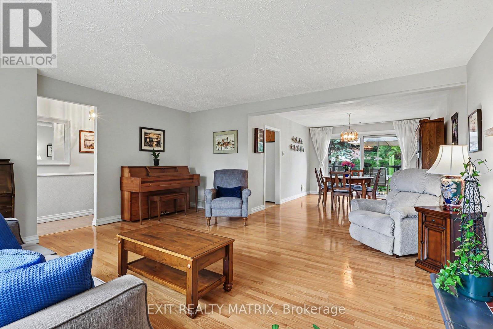 39 Tauvette Street, Ottawa, Ontario  K1B 3A1 - Photo 6 - X13457578