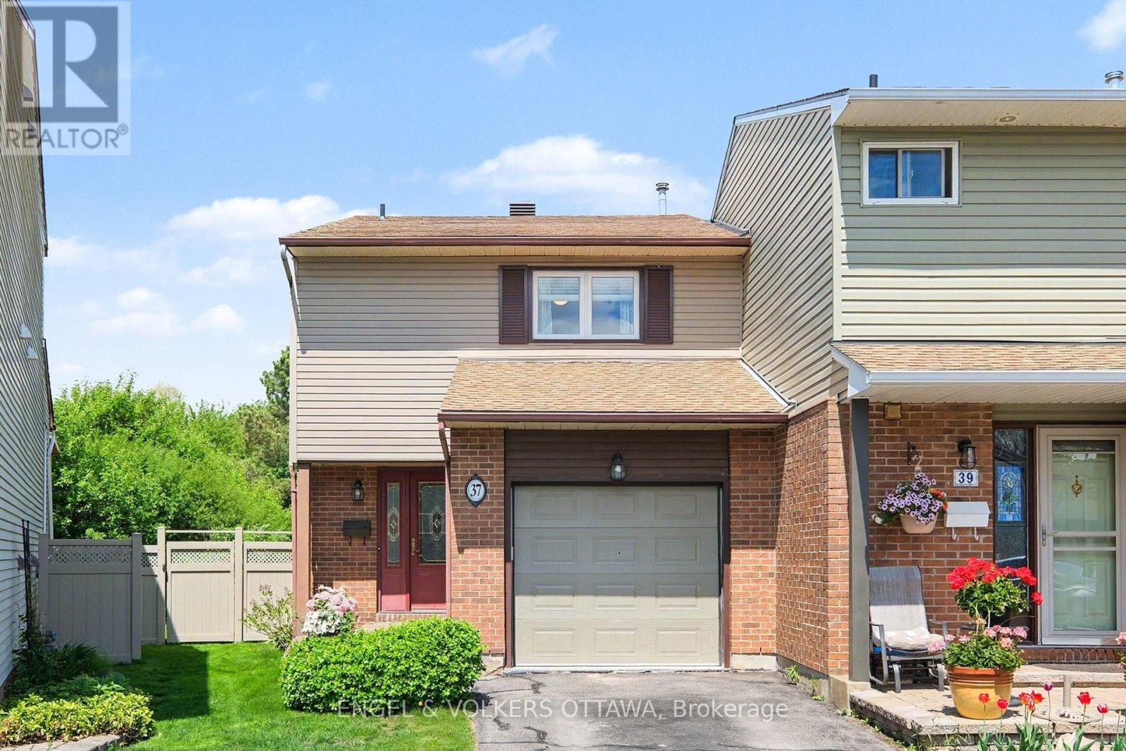 37 Gentle Gate Crescent, Ottawa, Ontario  K1T 1Z9 - Photo 2 - X13457640