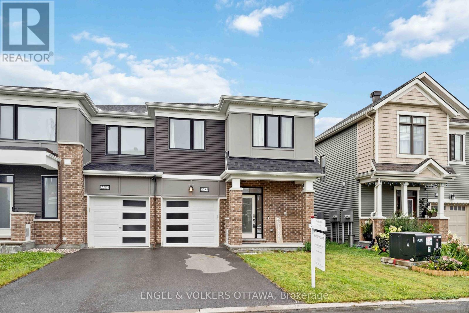 2283 Watercolours Way, Ottawa, Ontario  K2J 6N2 - Photo 3 - X13457660