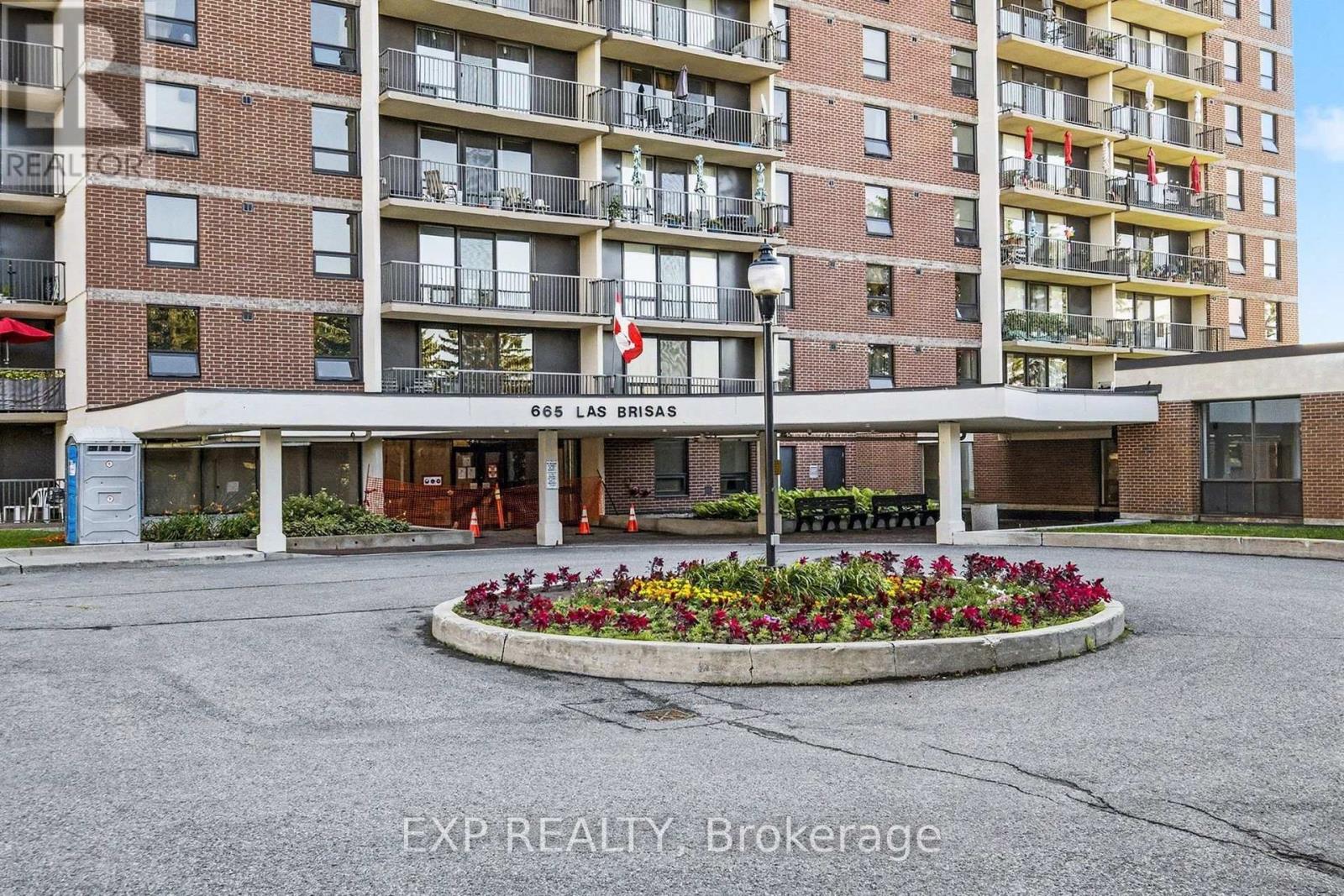 802 - 665 Bathgate Drive, Ottawa, Ontario  K1K 3Y4 - Photo 2 - X13457712
