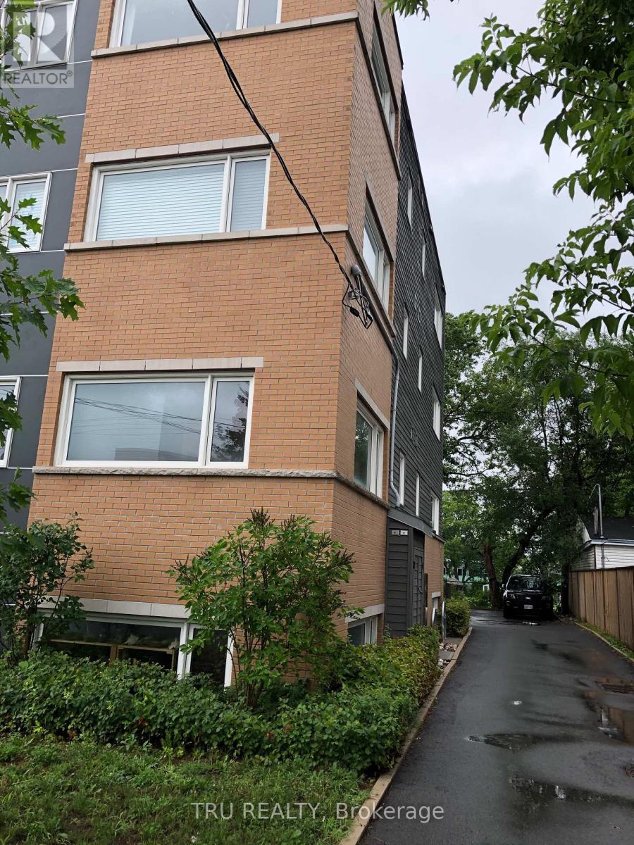 2 - 335 Olmstead Street, Ottawa, Ontario  K1L 7K2 - Photo 2 - X13457896