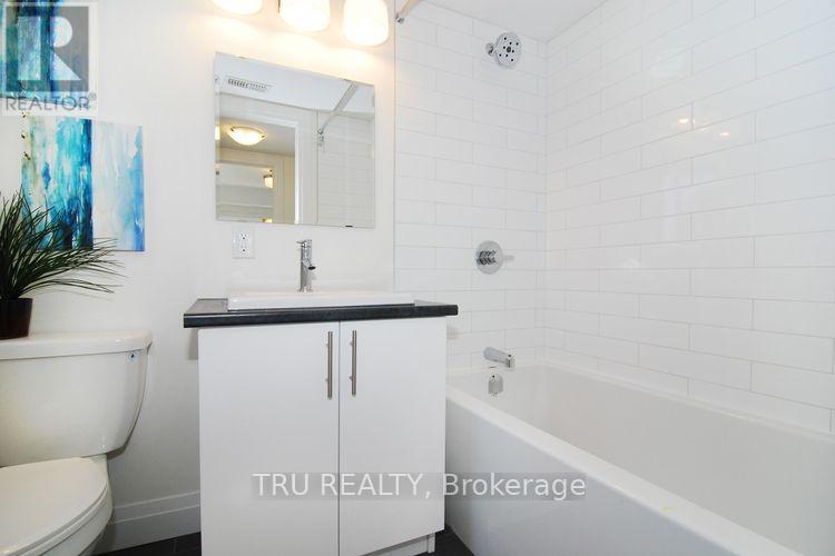 2 - 335 Olmstead Street, Ottawa, Ontario  K1L 7K2 - Photo 7 - X13457896