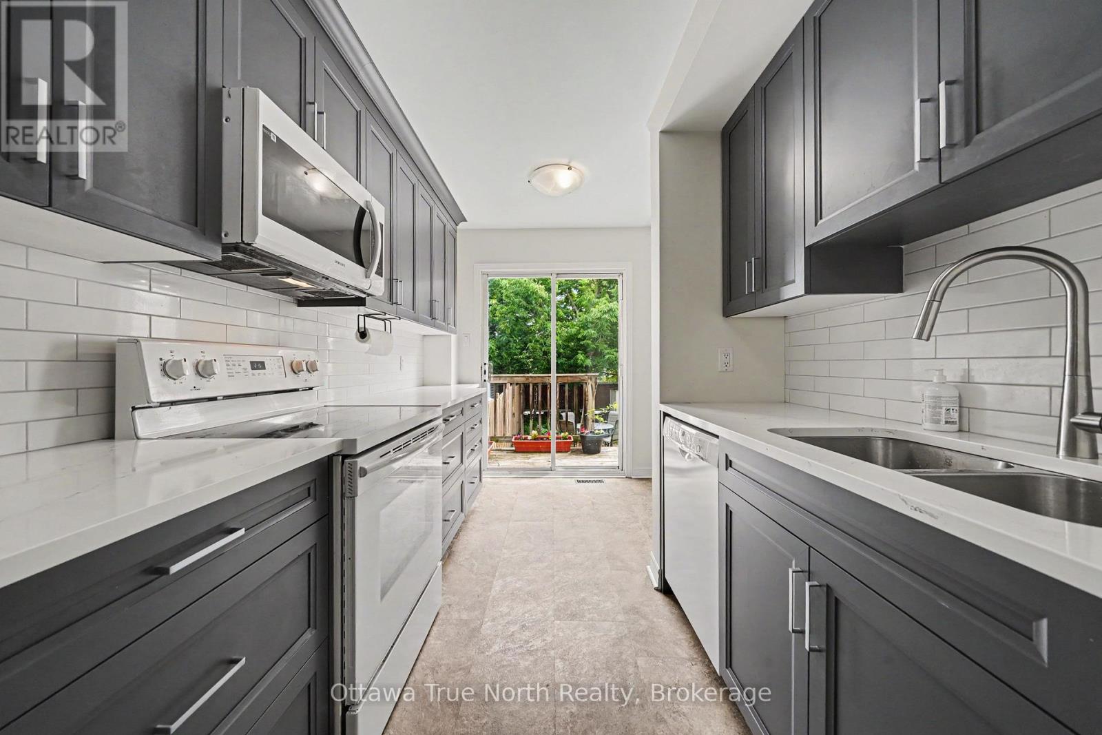 78 Redpath Drive, Ottawa, Ontario  K2G 6E3 - Photo 6 - X13457946