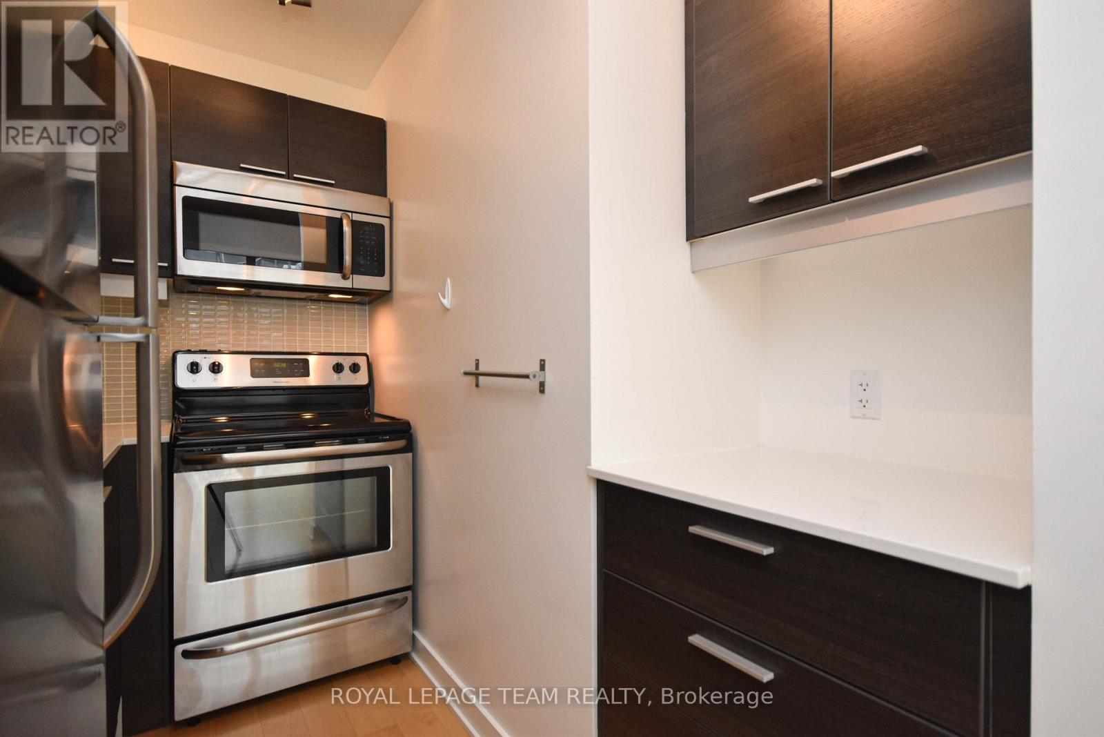 726 - 349 Mcleod Street, Ottawa, Ontario  K2P 0S1 - Photo 12 - X13458242