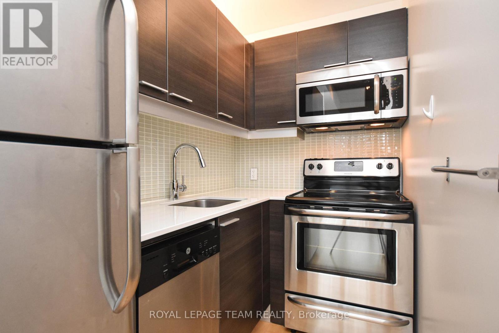 726 - 349 Mcleod Street, Ottawa, Ontario  K2P 0S1 - Photo 13 - X13458242