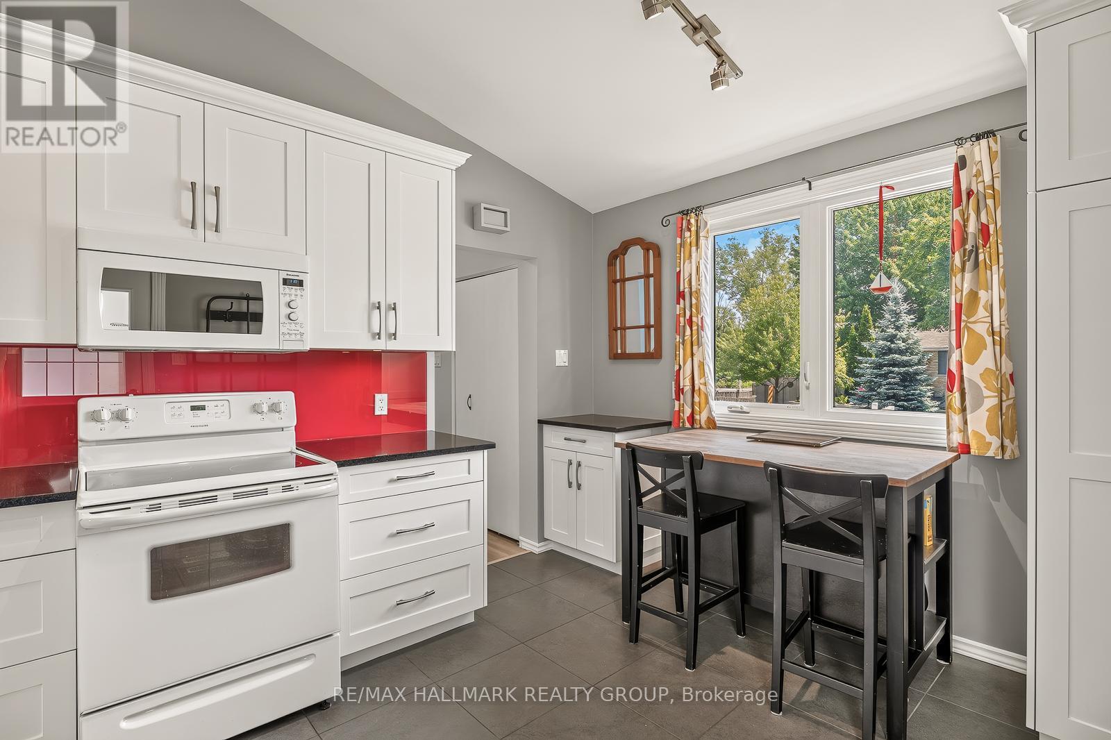 1445 Matheson Road, Ottawa, Ontario  K1J 8B5 - Photo 16 - X13458348