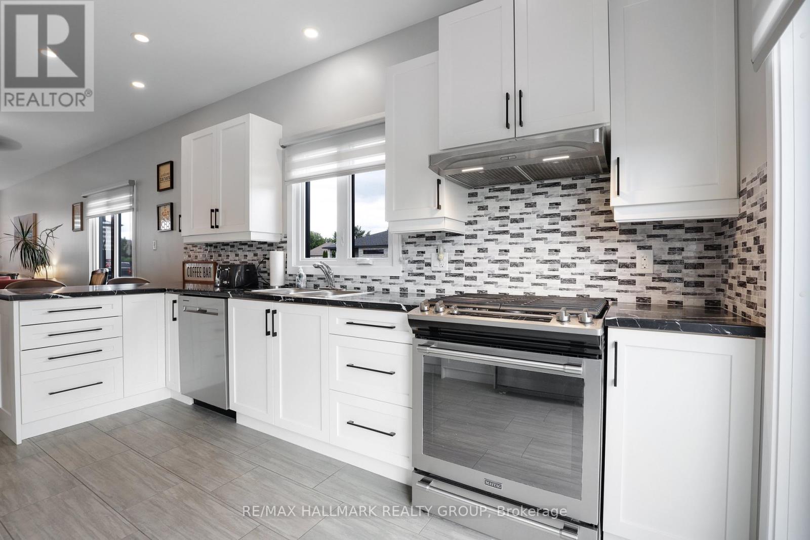 427 Denis Street, Alfred And Plantagenet, Ontario  K0A 3K0 - Photo 12 - X13458364