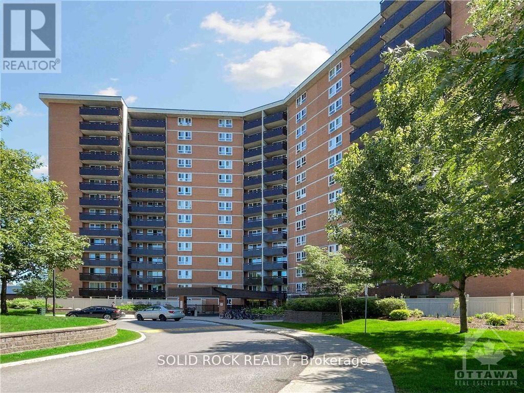 304 - 2000 Jasmine Crescent, Ottawa, Ontario  K1J 8K4 - Photo 1 - X13458406