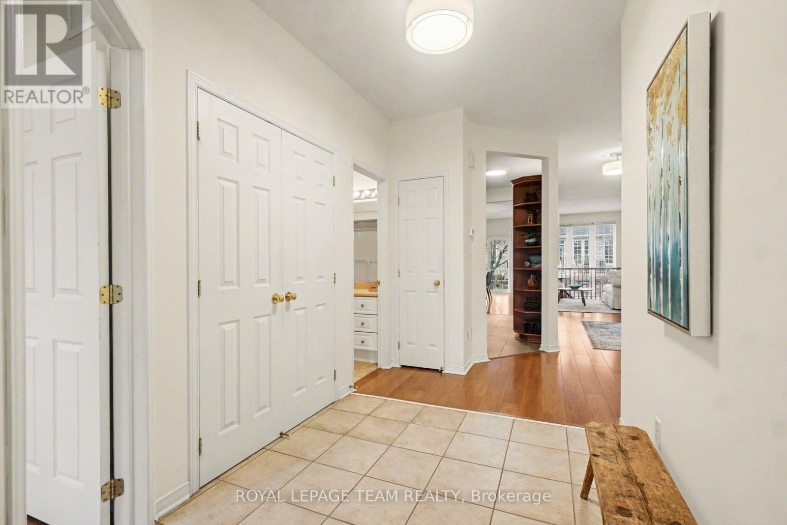 25 Sawchuk Terrace, Ottawa, Ontario  K2K 3H1 - Photo 3 - X13458556