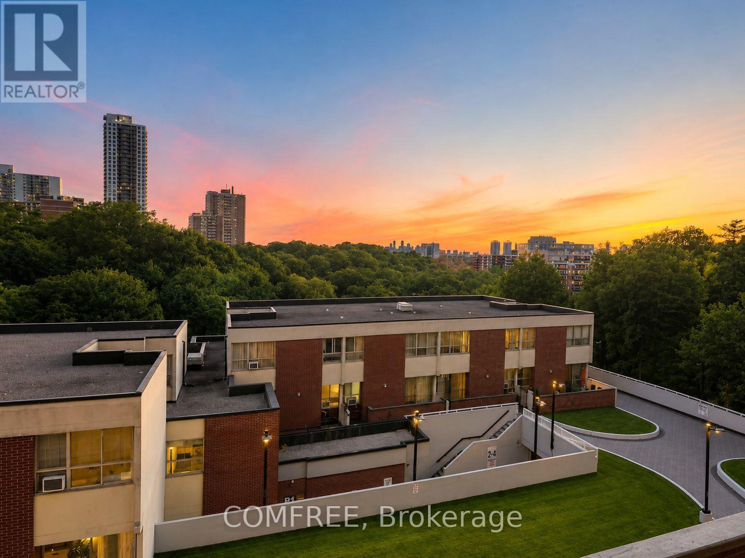 412 - 1 Massey Square, Toronto, Ontario  M4C 5L4 - Photo 12 - E13458954