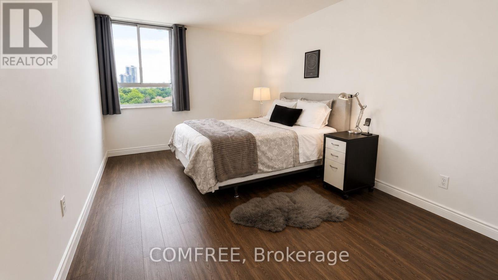 412 - 1 Massey Square, Toronto, Ontario  M4C 5L4 - Photo 8 - E13458954
