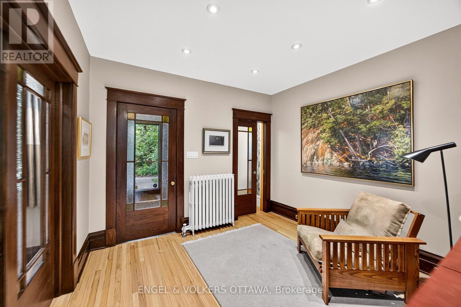 516 Queen Elizabeth Drive, Ottawa, Ontario  K1S 3N4 - Photo 4 - X13459216