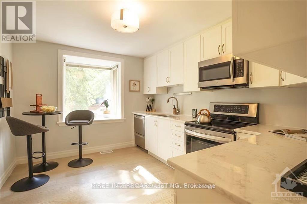 2077 Palmer Avenue, Ottawa, Ontario  K1H 5Z3 - Photo 17 - X13459262