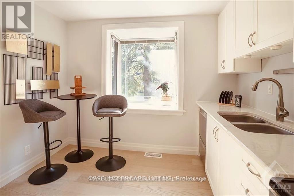 2077 Palmer Avenue, Ottawa, Ontario  K1H 5Z3 - Photo 18 - X13459262