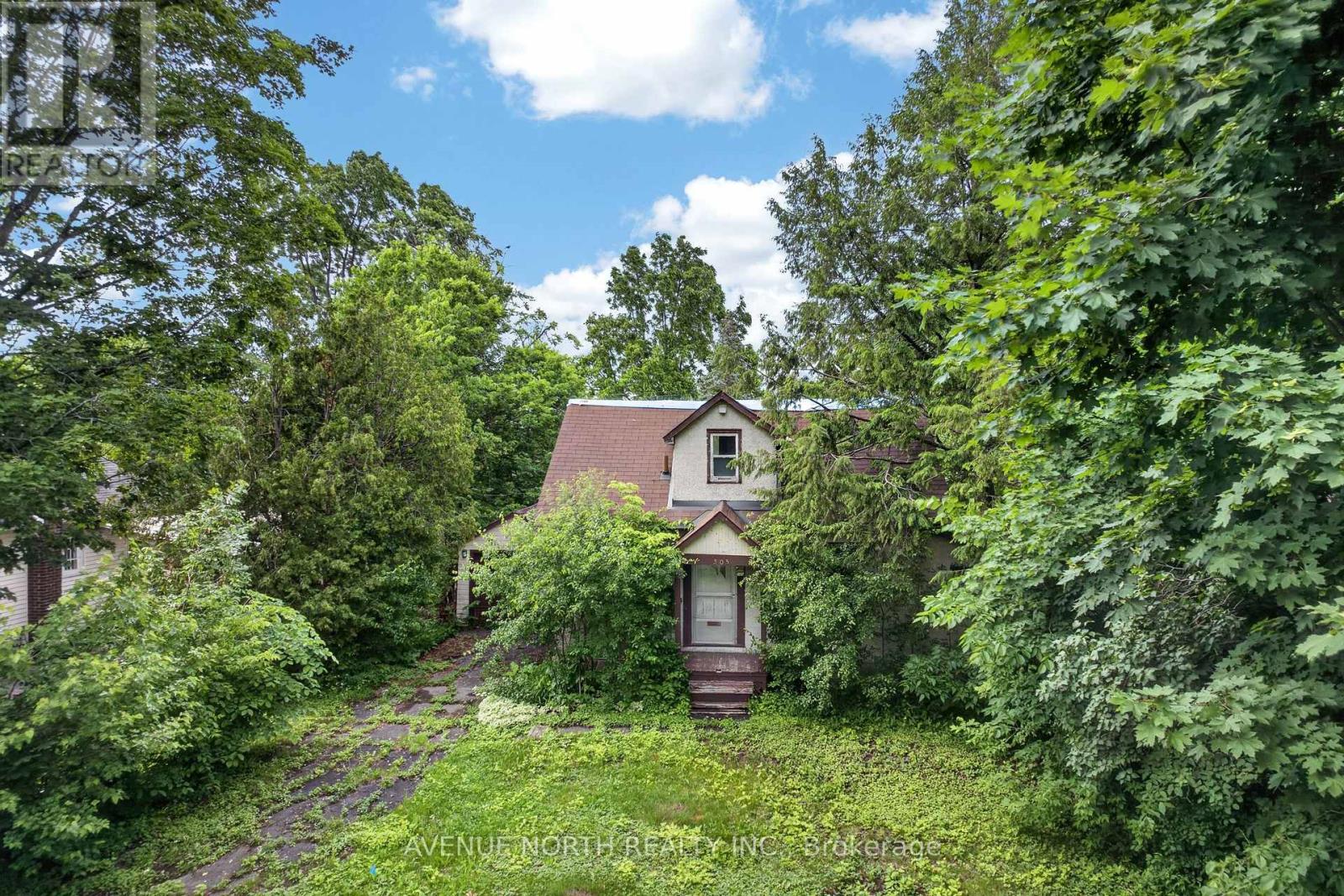 305 Mountbatten Avenue, Ottawa, Ontario  K1H 5W2 - Photo 2 - X13459356