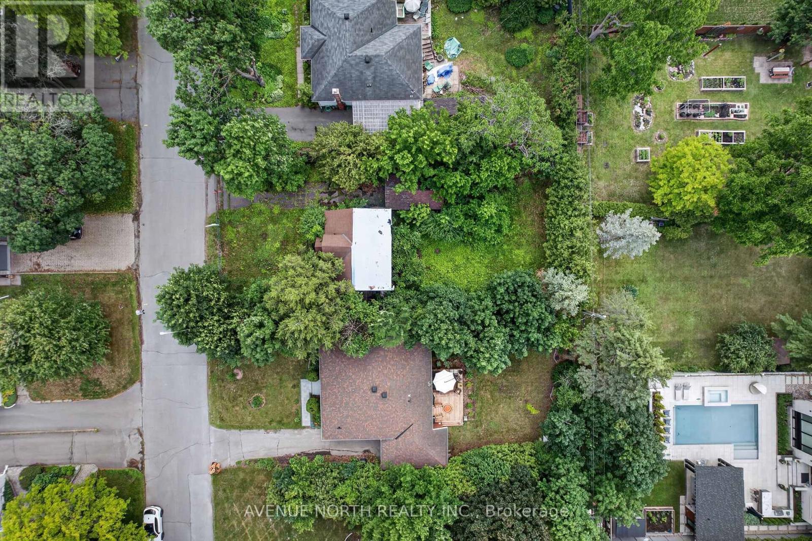 305 Mountbatten Avenue, Ottawa, Ontario  K1H 5W2 - Photo 3 - X13459356