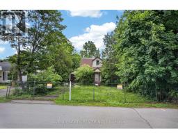 305 MOUNTBATTEN AVENUE, Ottawa, Ontario