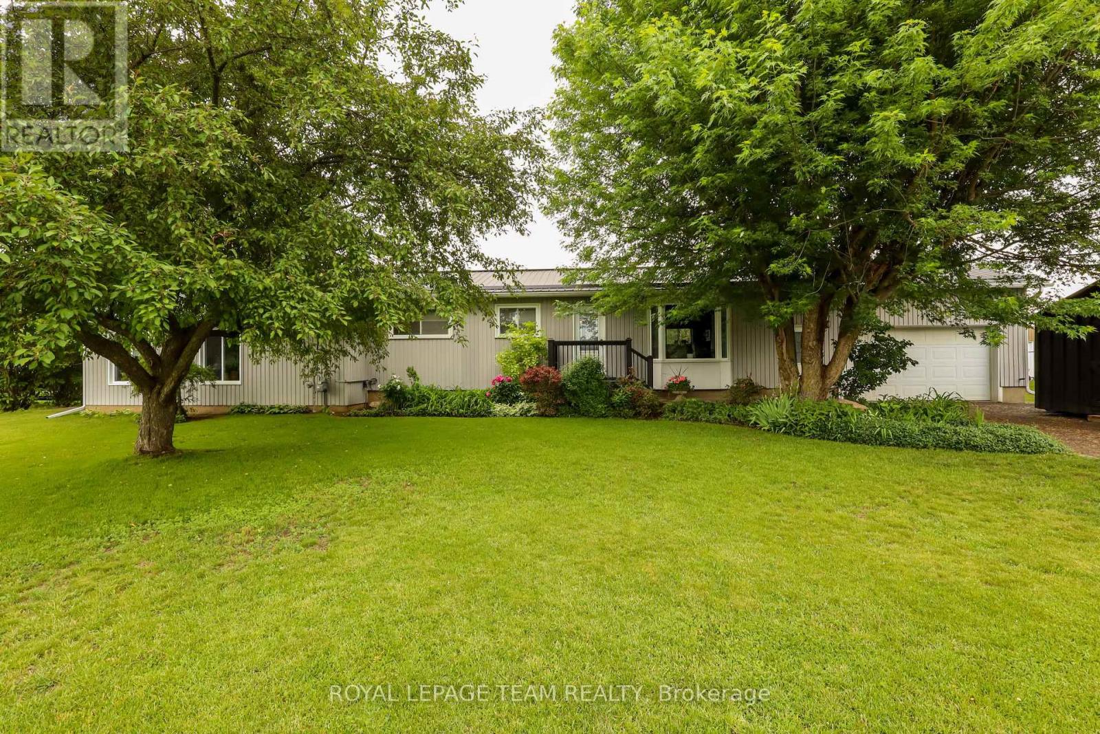 3041 Bridge Street, North Dundas, Ontario  K0E 1W0 - Photo 1 - X13459394
