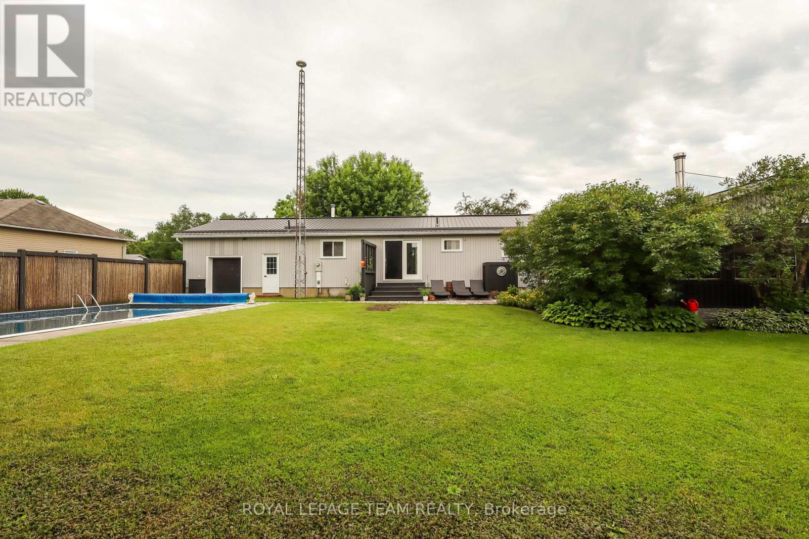 3041 Bridge Street, North Dundas, Ontario  K0E 1W0 - Photo 35 - X13459394