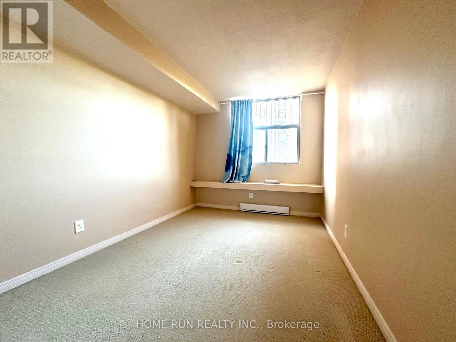 210 - 2760 Carousel Crescent, Ottawa, Ontario  K1T 2N4 - Photo 6 - X13459534